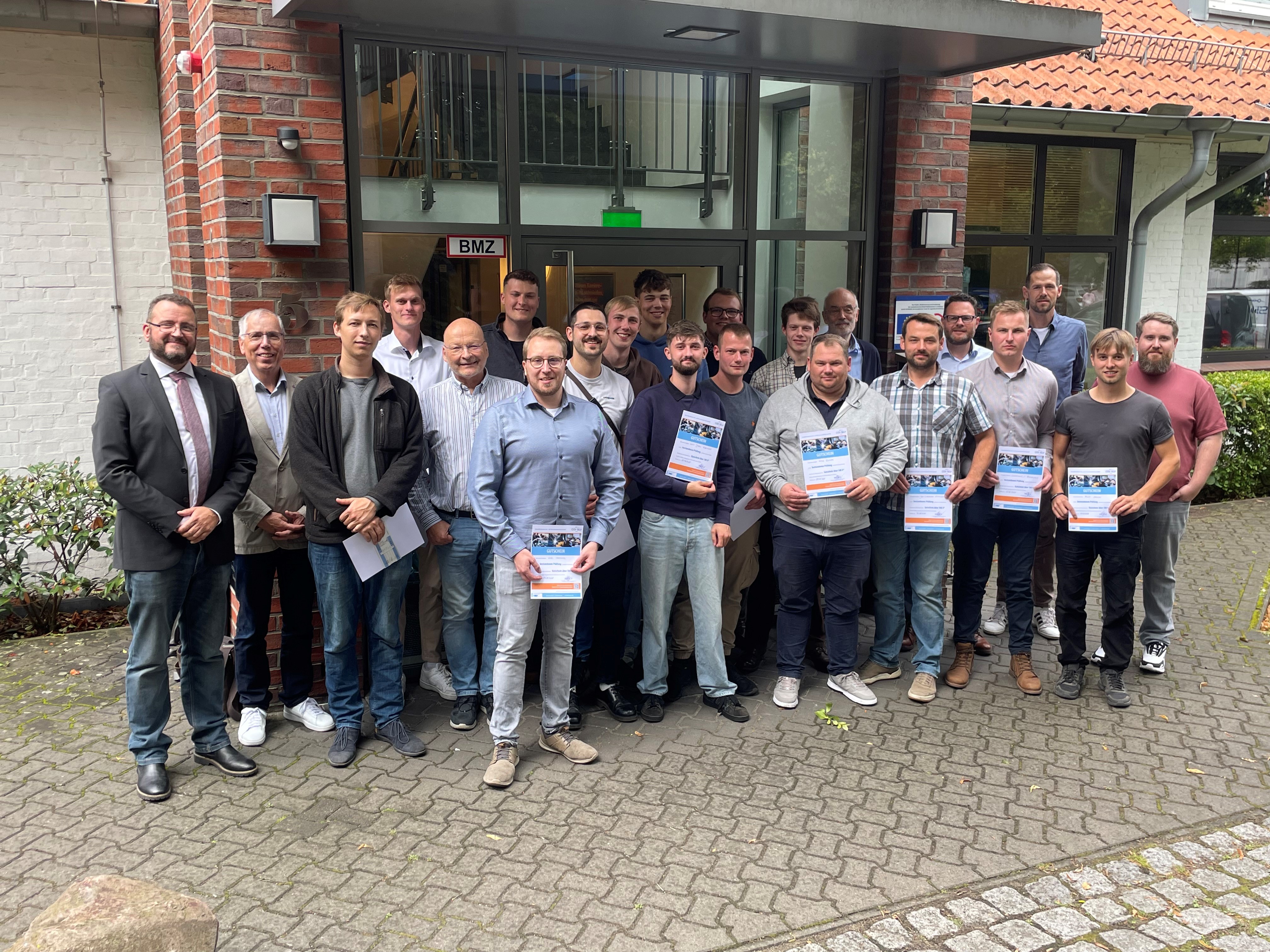 Erfoglreiche Absolventen des SFM 2025